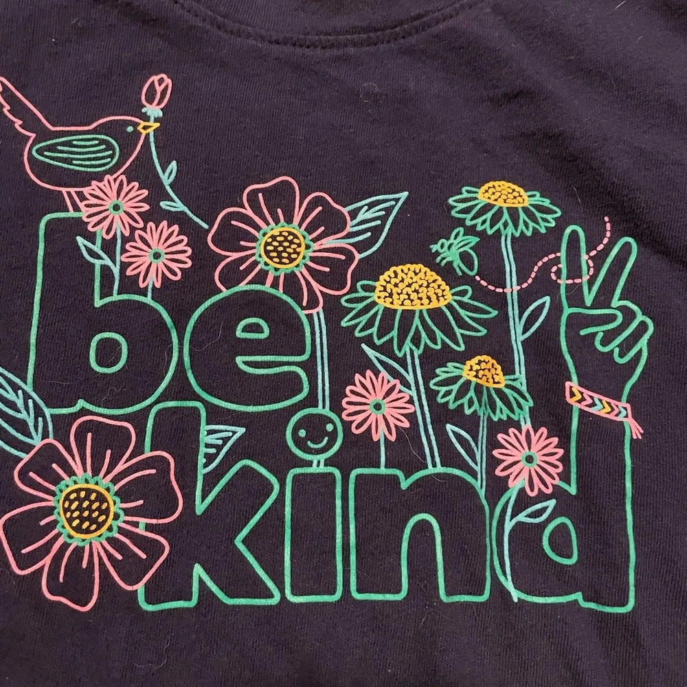 Old Navy Be Kind Soft Tee Girls Small 6-7